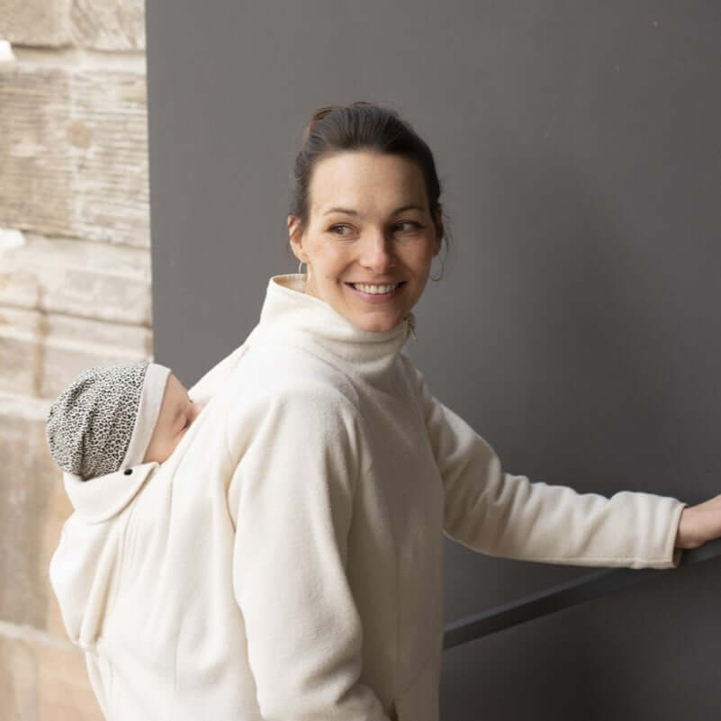 Mamalila Basel Baby Carrier Fleece Jacket – Off White, cozy jacket for parent and baby, warm, stylish, 4-in-1 versatility | Babymaxi