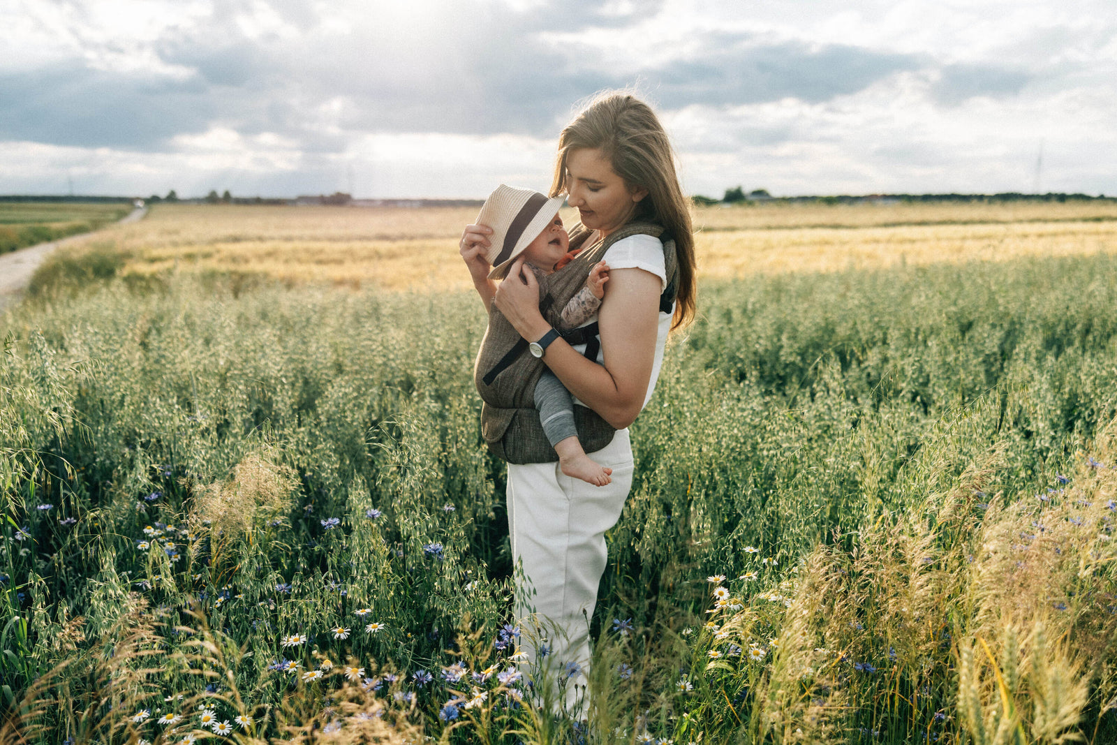 LennyLamb: Premium Baby Carriers for Comfort & Style