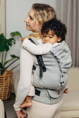 LennyLamb LennyPreschool (up to 30kg) - Little Herringbone Grey ergonomic toddler carrier with child | Babymaxi
