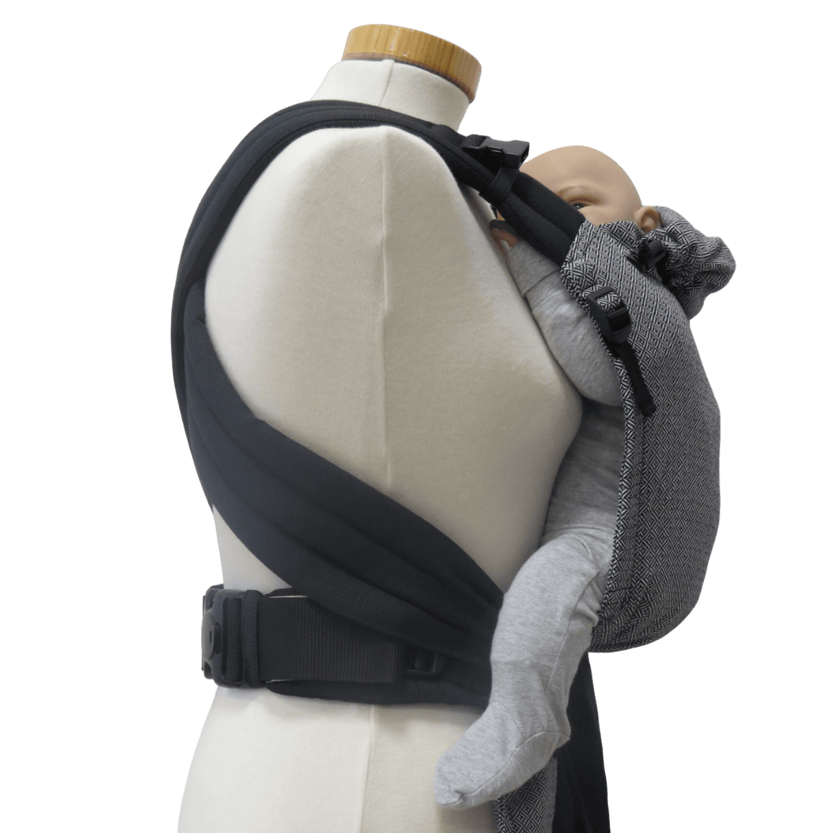 Storchenwiege Talemo Half-Buckle Baby Carrier - Leo Black White showing adjustable straps with baby comfortably nestled | Babymaxi
